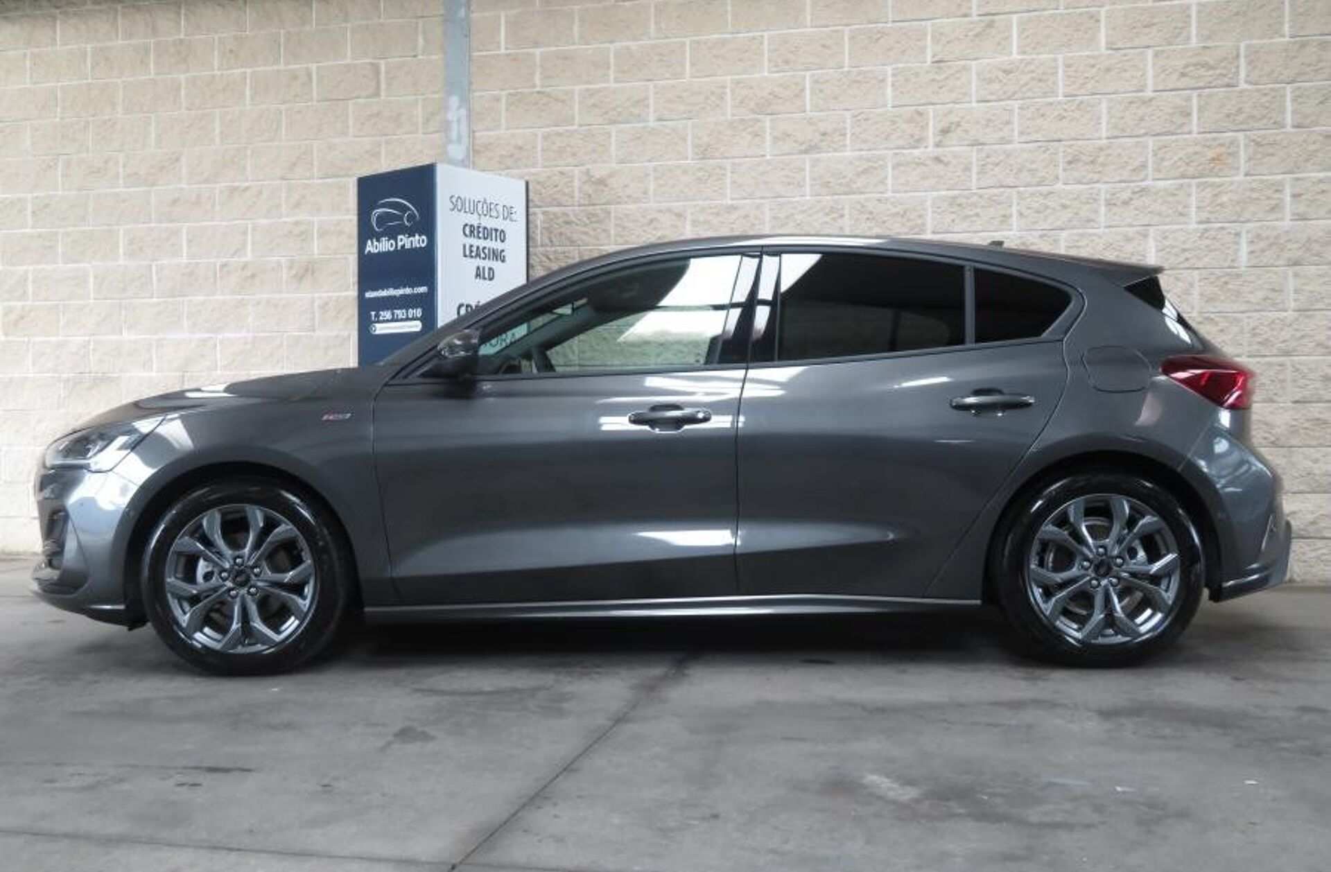 FORD Focus 1.0 EcoBoost MHEV ST-Line X