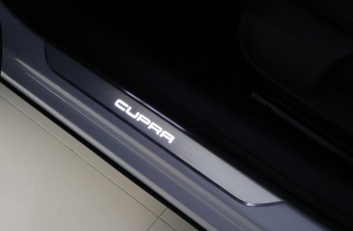 CUPRA Formentor 1.4 e-Hybrid Cupra DSG