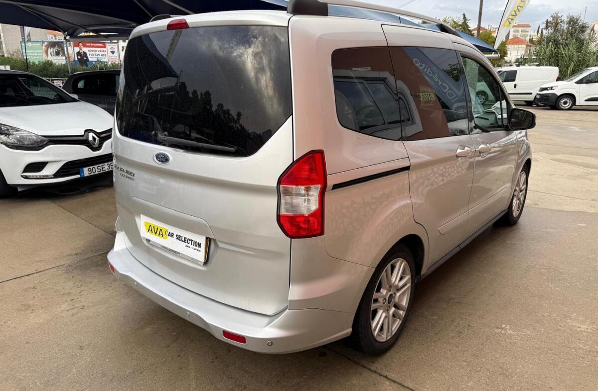 FORD Courier 1.5 TDCi Titanium