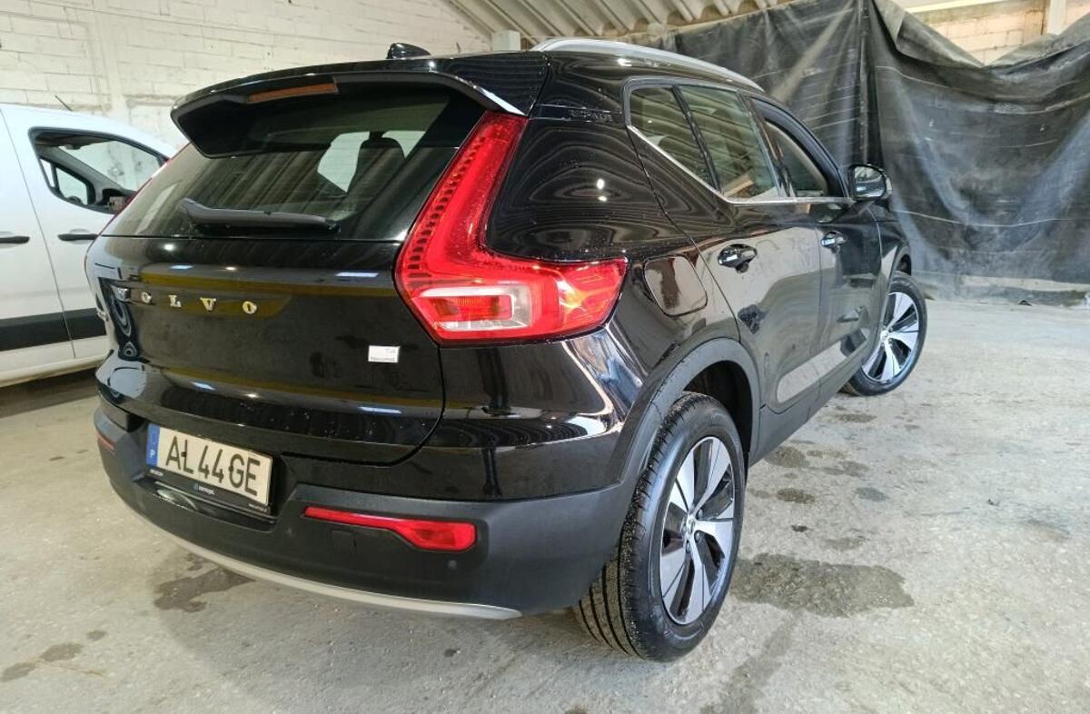 VOLVO XC40 1.5 T4 PHEV Inscription Expression