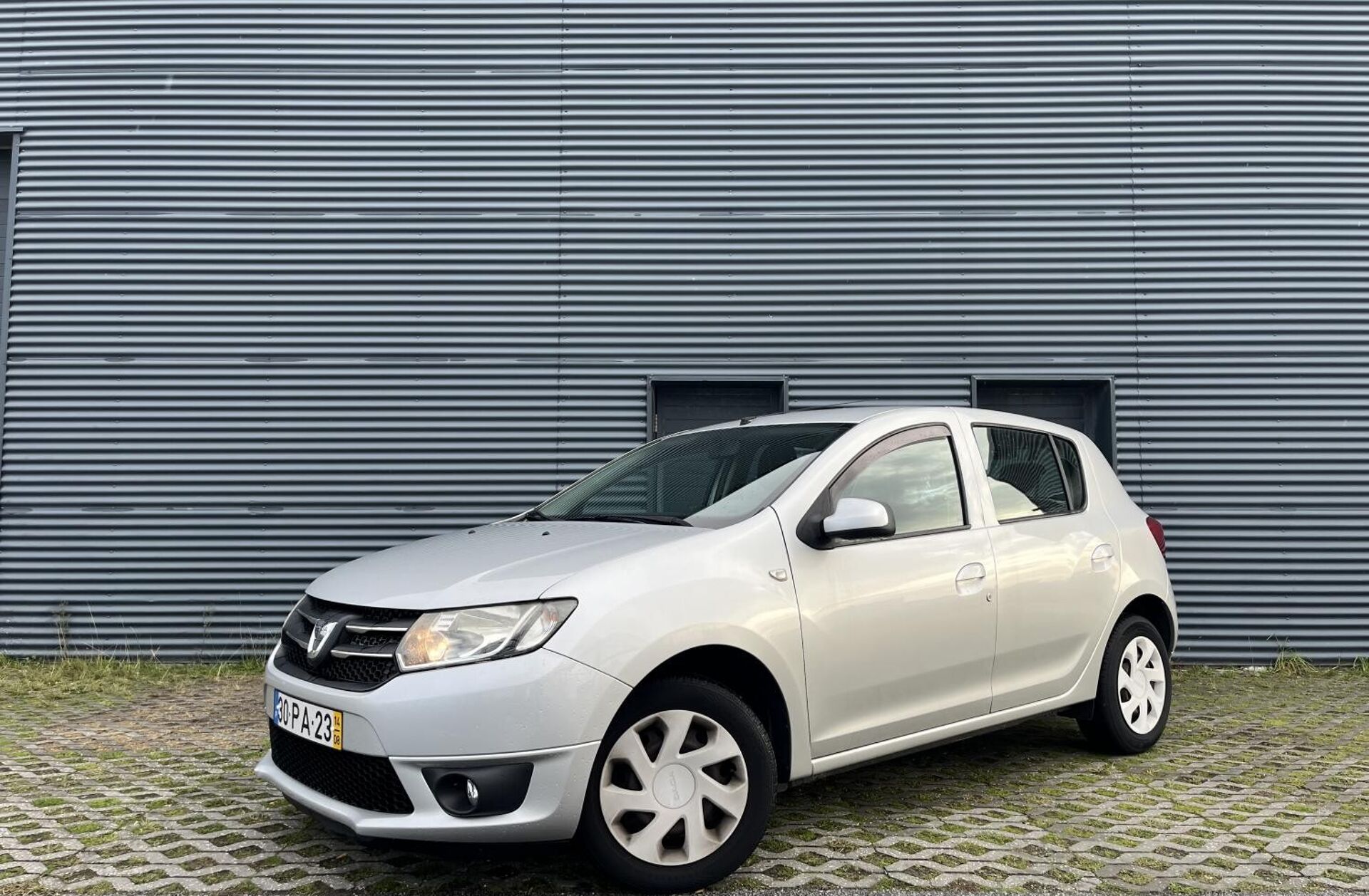 DACIA Sandero 1.2 16V Conf.Bi-Fuel 136g