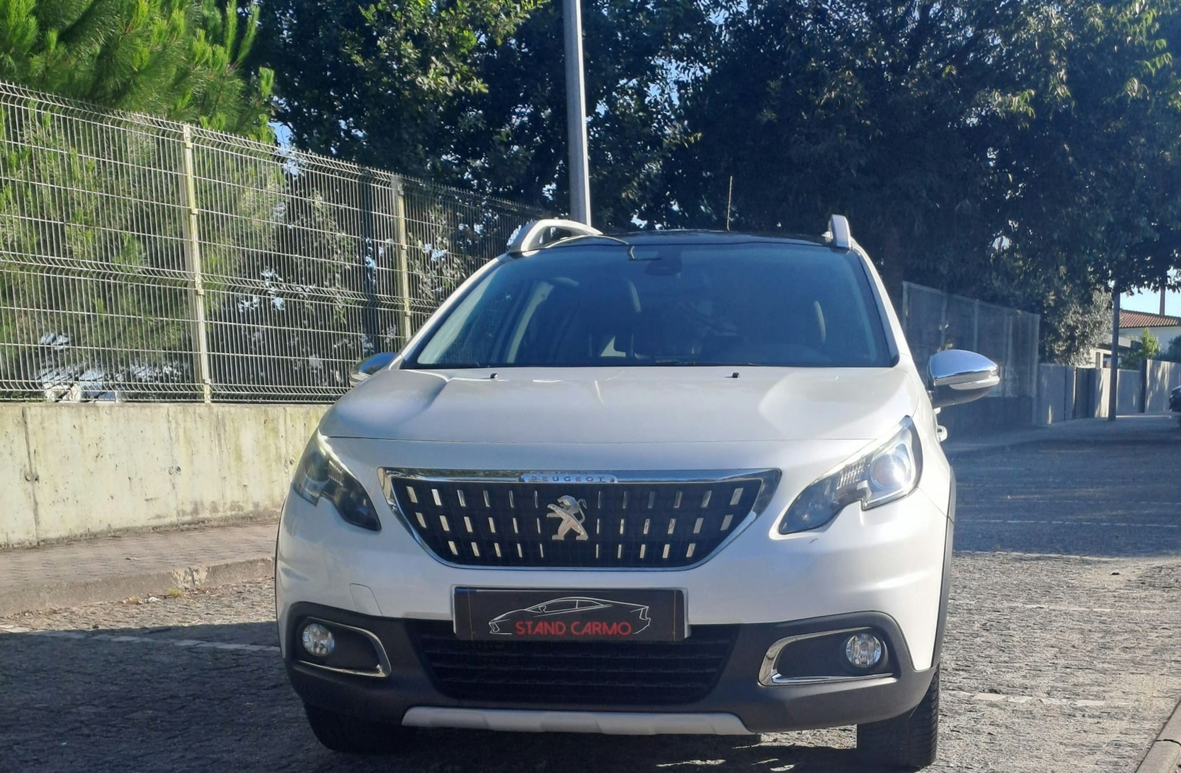 PEUGEOT 2008 1.6 BlueHDi Allure