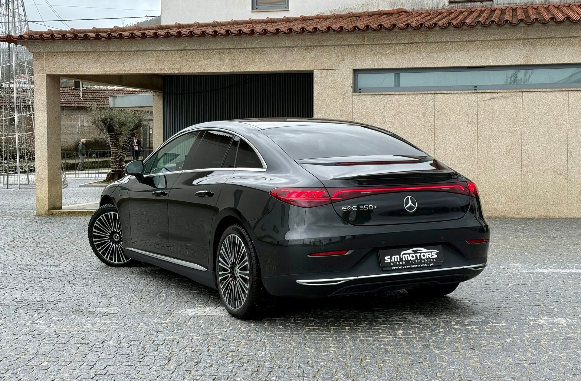 MERCEDES EQE 350