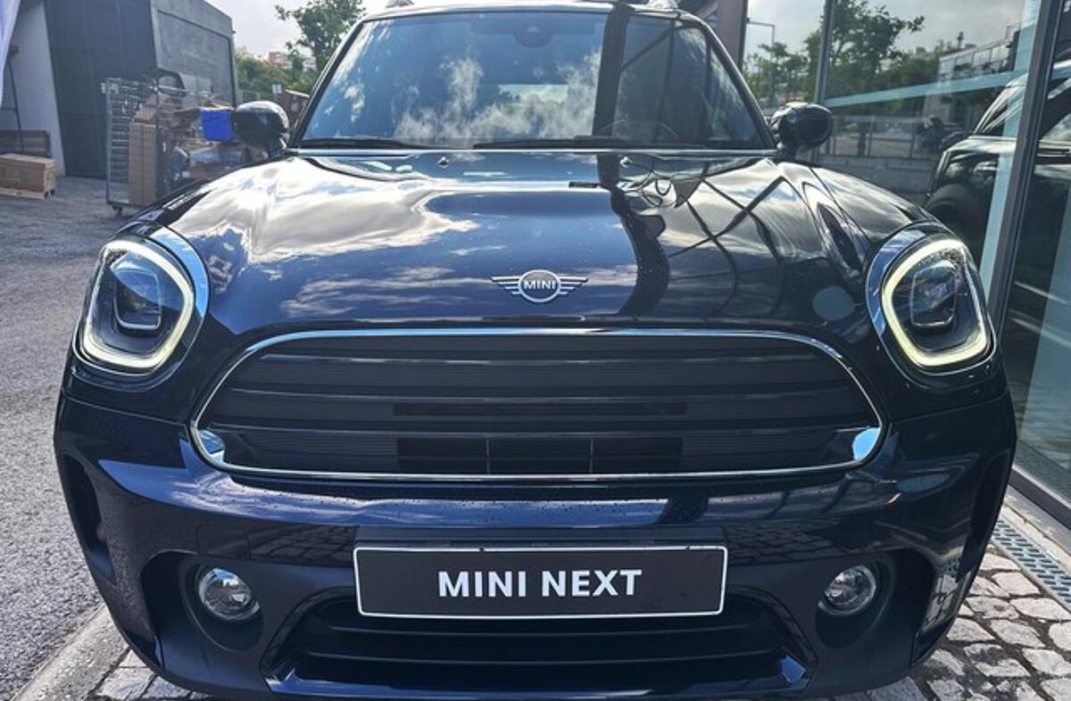 MINI Mini Cooper D Premium Essential Auto