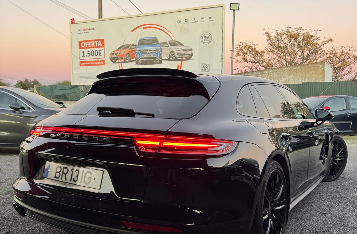 PORSCHE Panamera ST 4 E-Hybrid 10 Years Edition