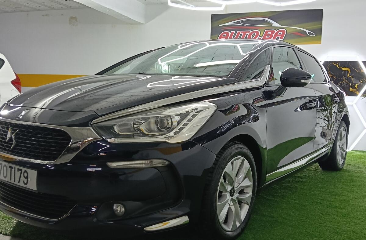 DS DS 5 1.6 BlueHDi So Chic