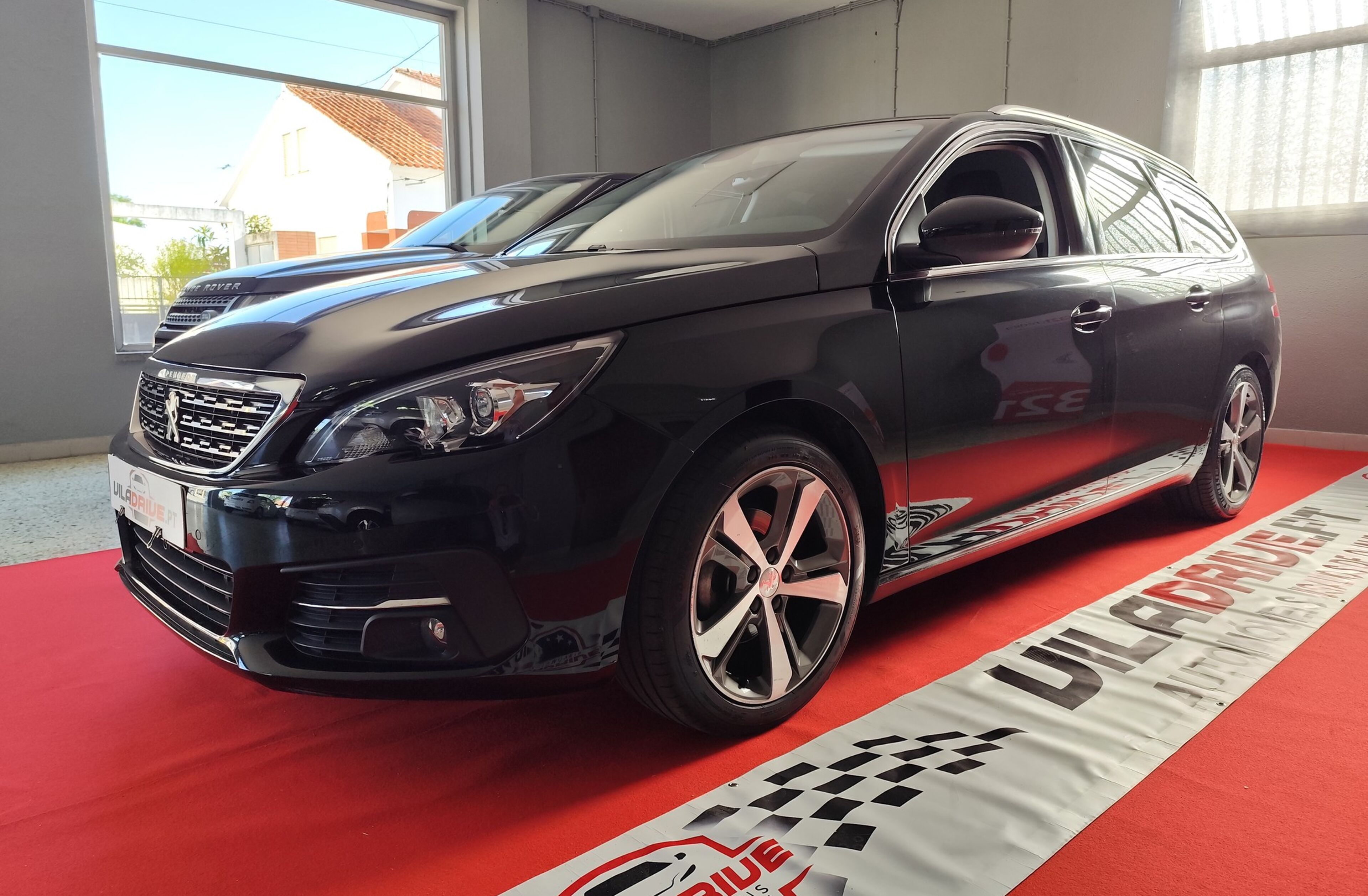 PEUGEOT 308 1.5 BlueHDi Allure