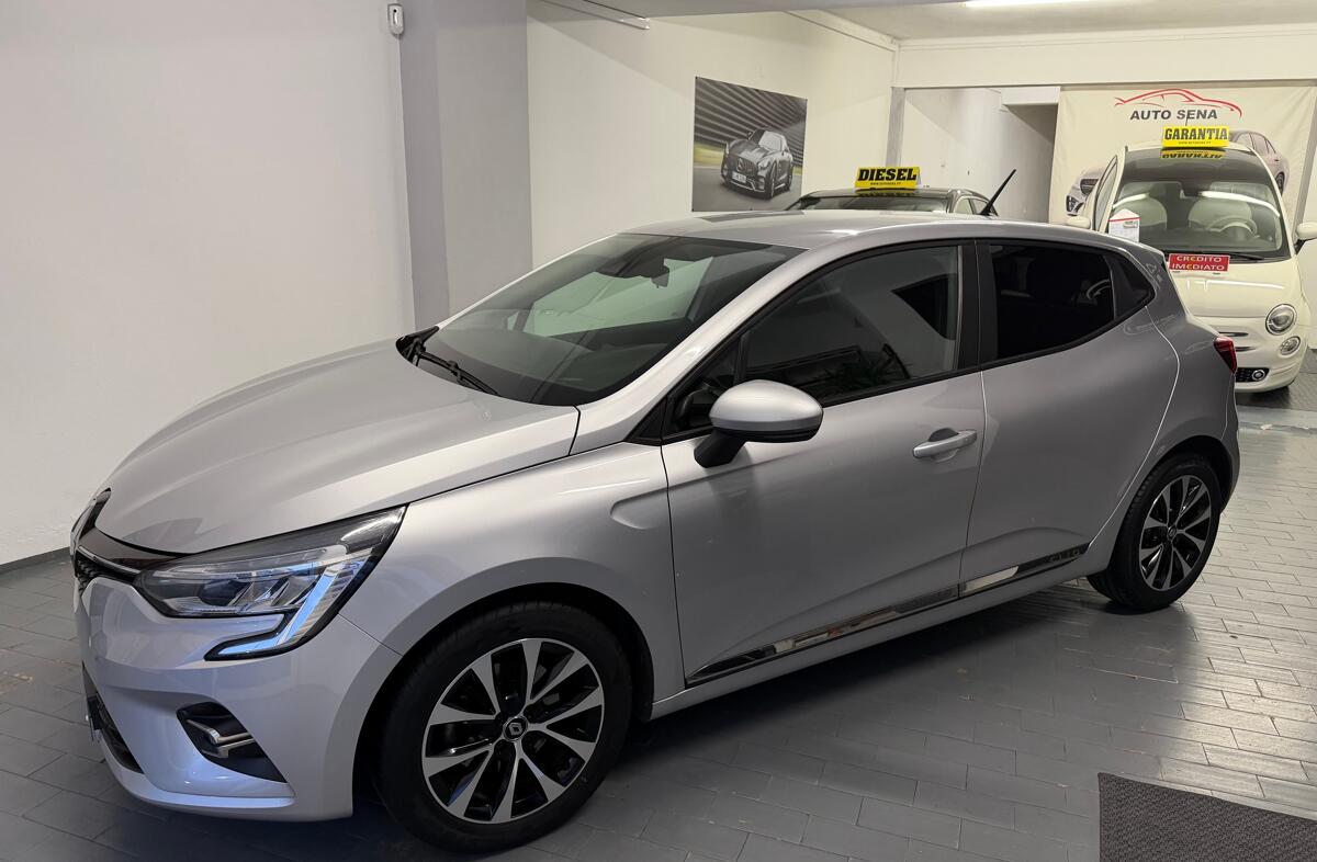 RENAULT Clio 1.5 Blue dCi Intens