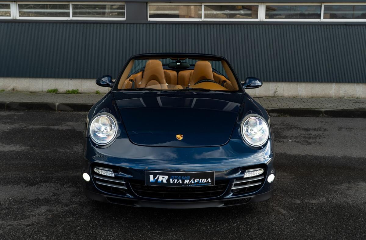 PORSCHE 911 Carrera Turbo PDK
