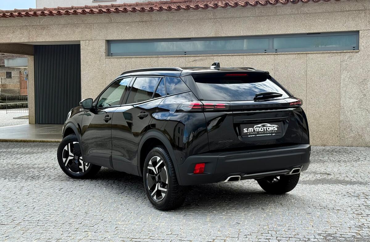 PEUGEOT 2008 1.2 PureTech GT EAT8