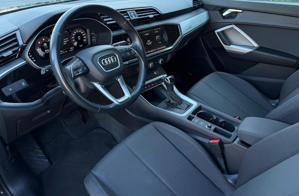 AUDI Q3 35 TDI S tronic