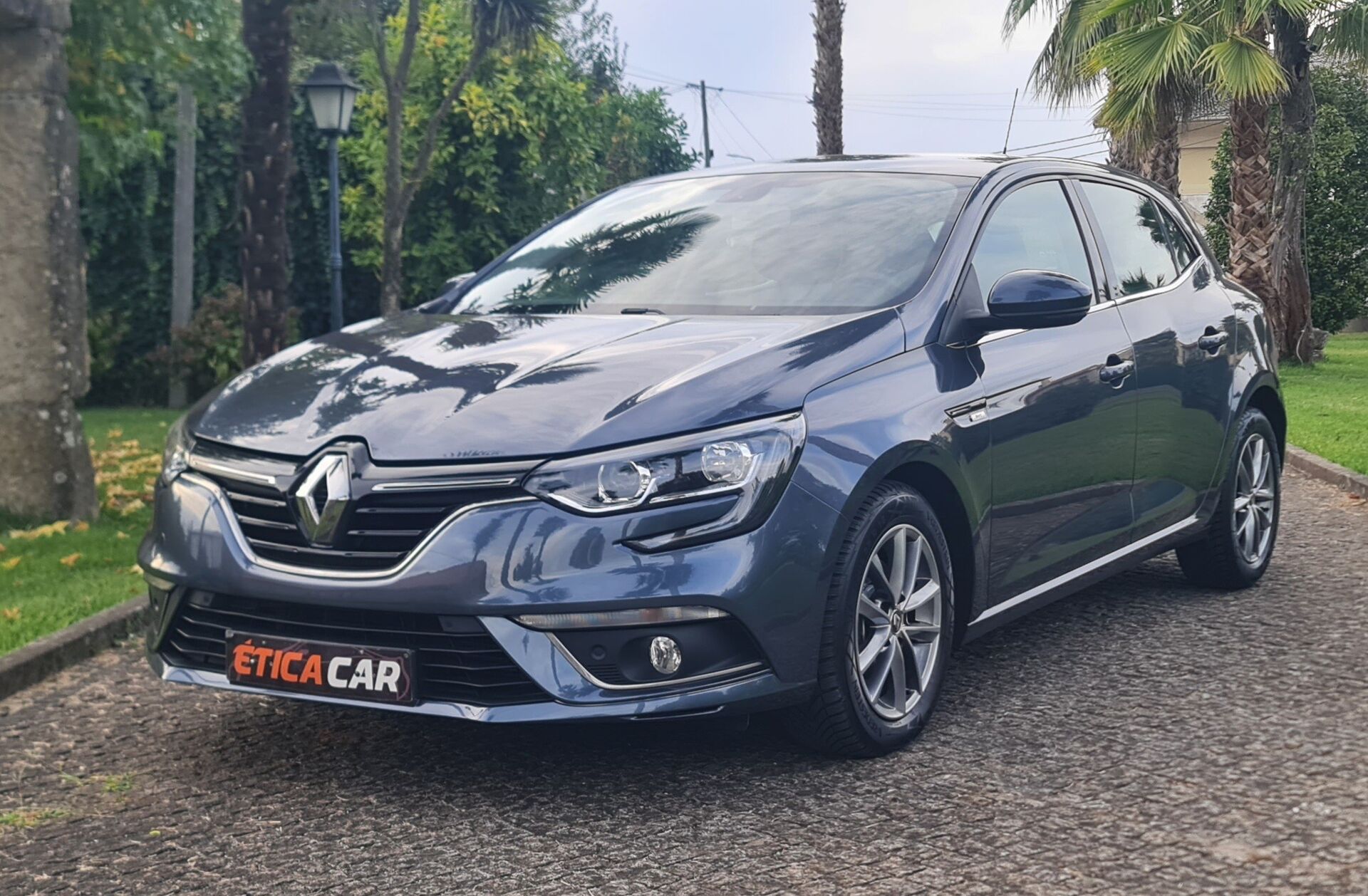 RENAULT Mégane 1.5 dCi Limited EDC