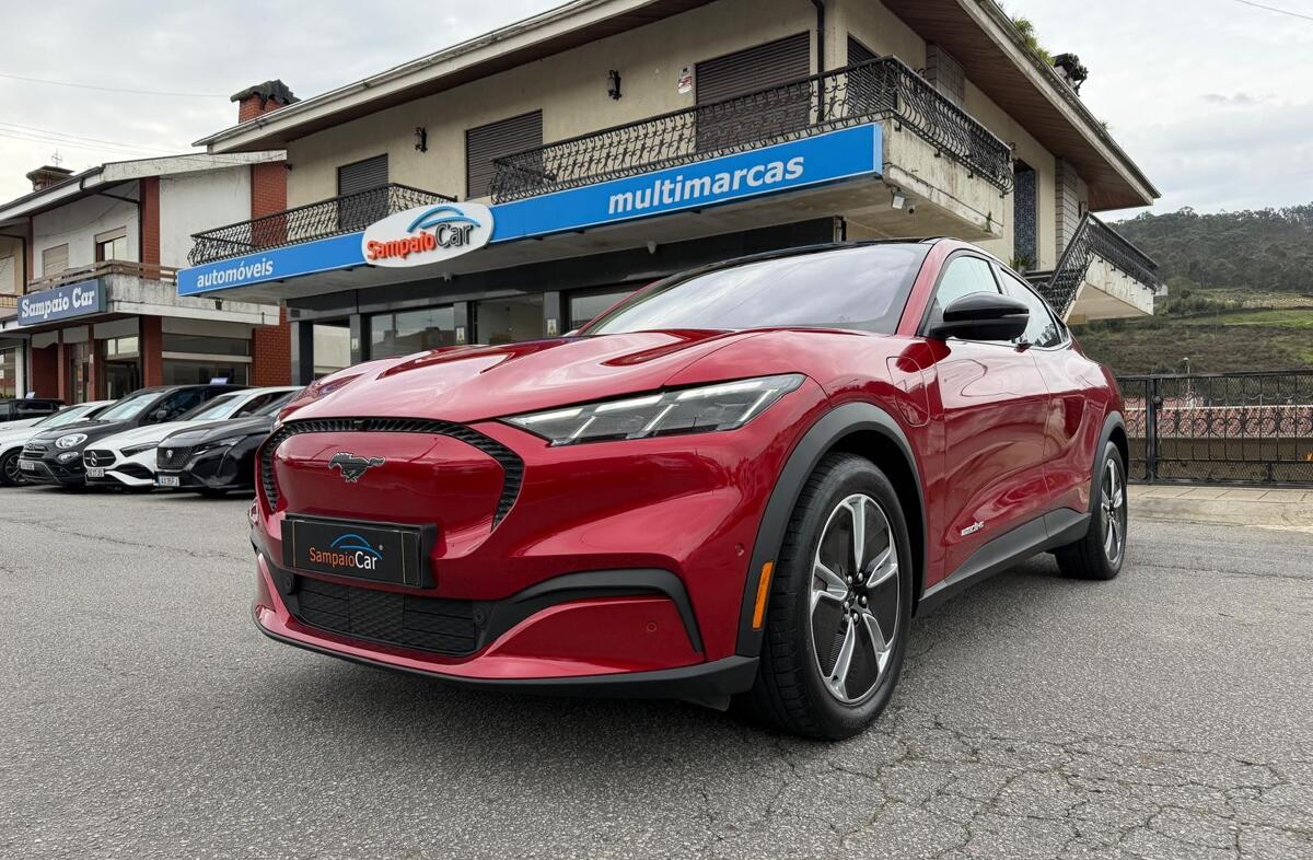 FORD Mustang Mach-E Premium