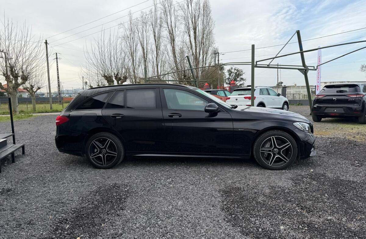 MERCEDES Classe C C 300 de AMG Line