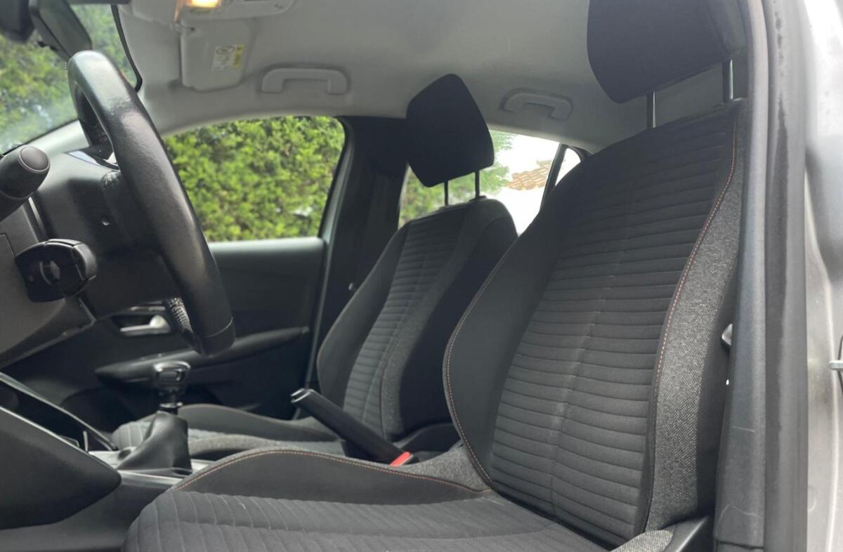 PEUGEOT 208 1.2 PureTech Active