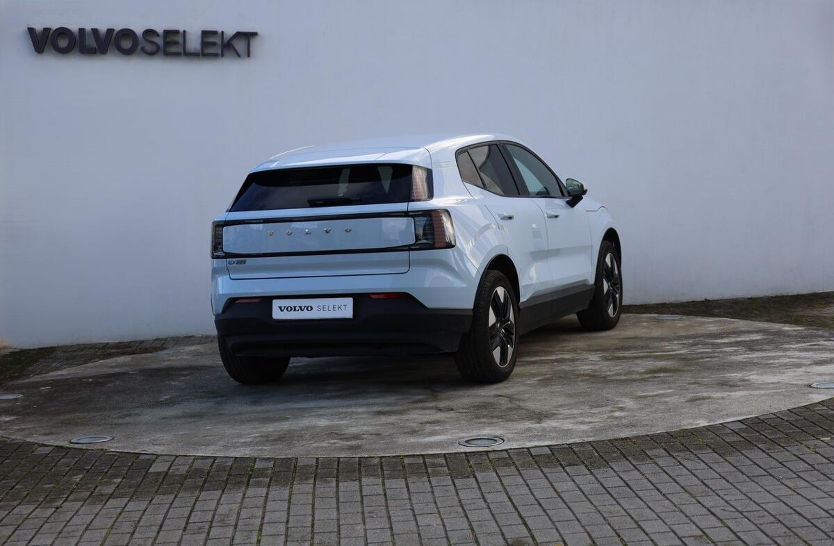 VOLVO EX30 51 kWh Single Motor Core