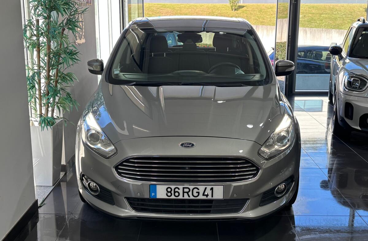 FORD S-MAX 2.0 TDCi Titanium