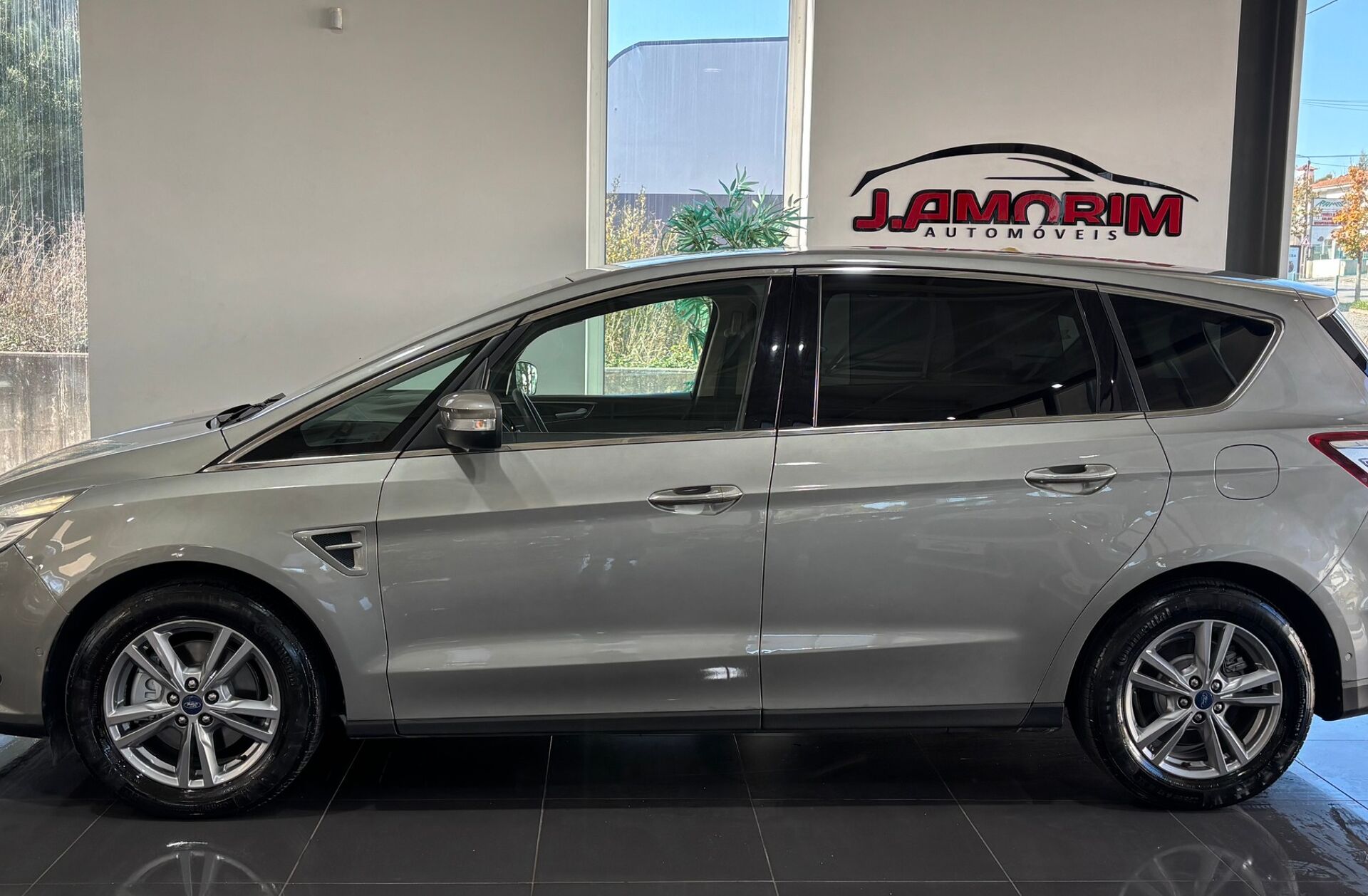 FORD S-MAX 2.0 TDCi Titanium