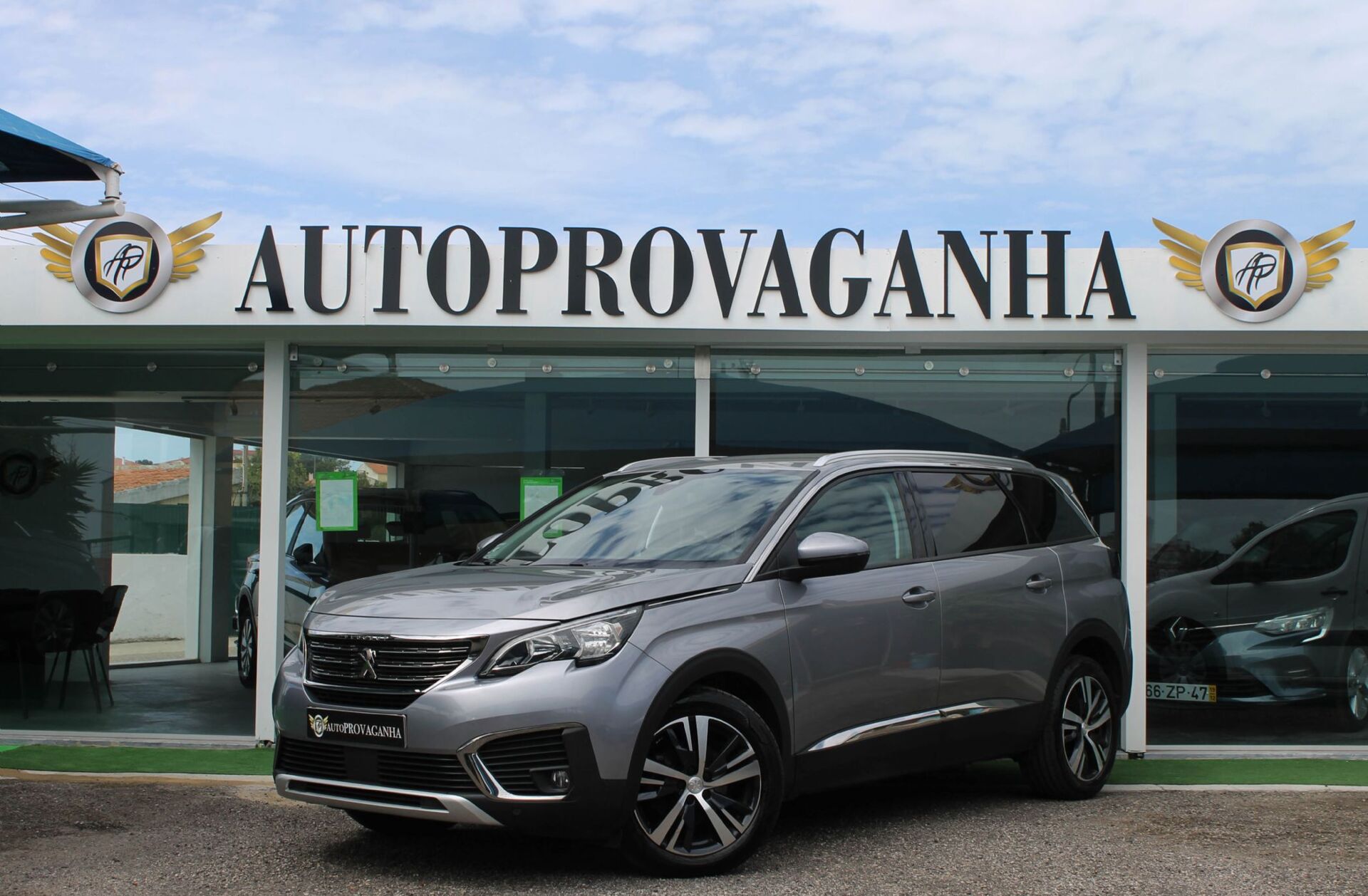 PEUGEOT 5008 1.5 BlueHDi Allure