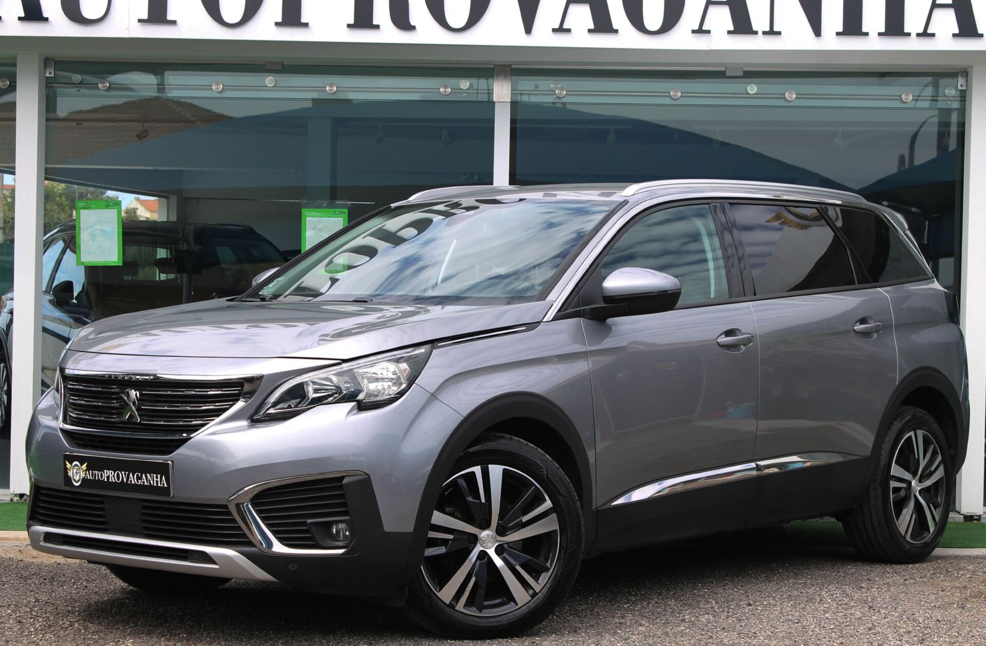 PEUGEOT 5008 1.5 BlueHDi Allure