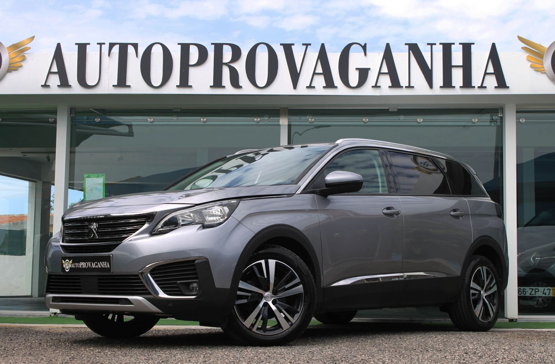 PEUGEOT 5008 1.5 BlueHDi Allure