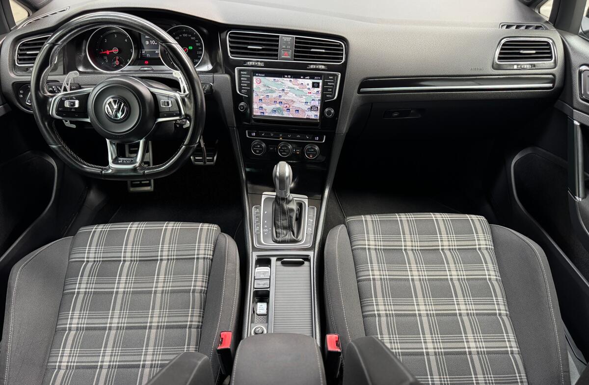 VOLKSWAGEN Golf 2.0 TDi GTD DSG