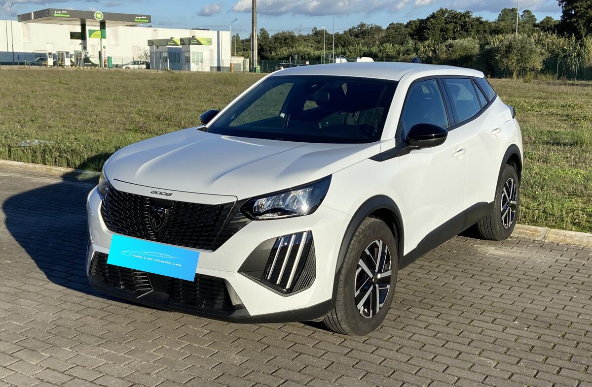 PEUGEOT 2008 1.2 PureTech Active