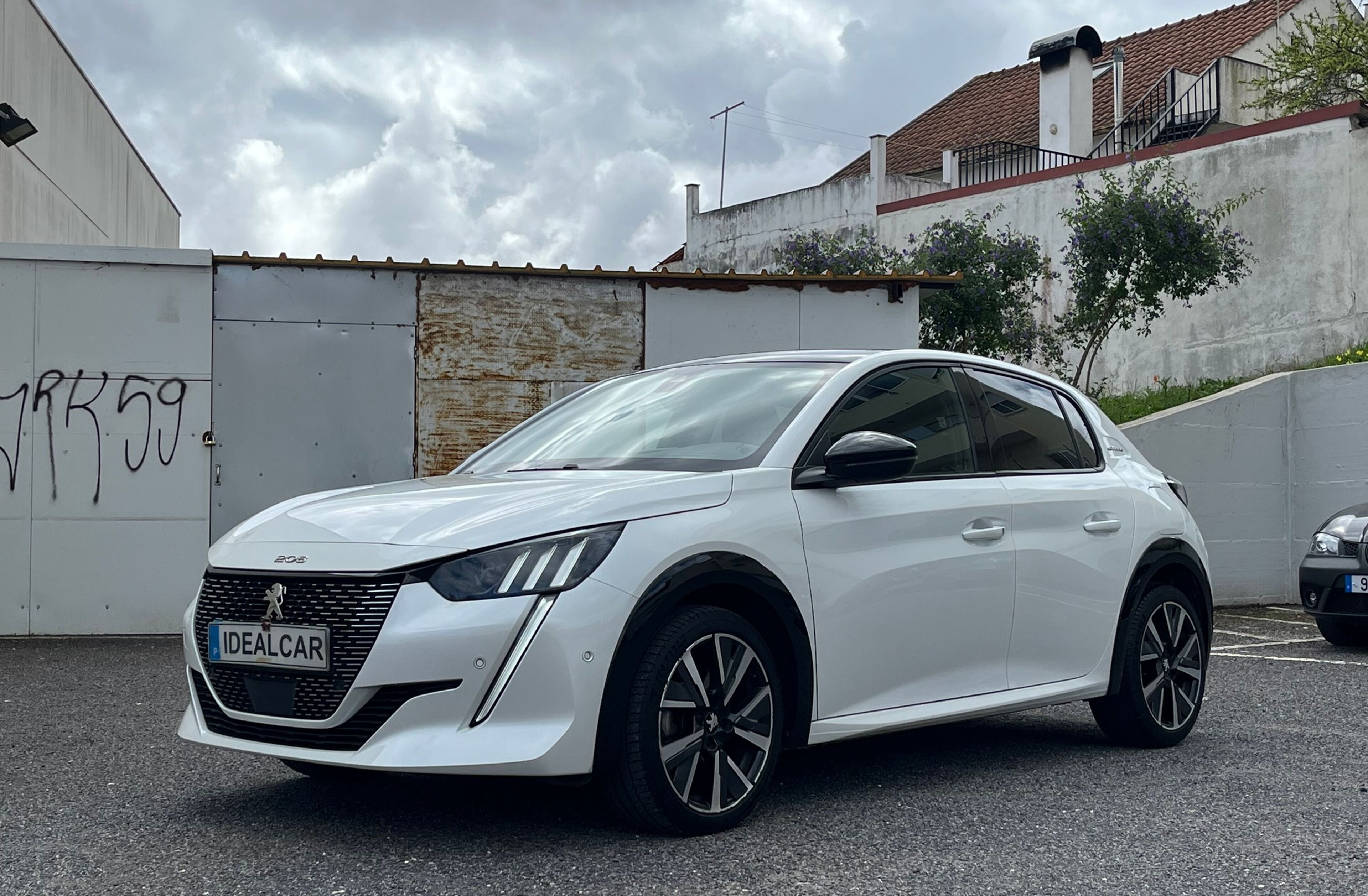 PEUGEOT 208 1.2 PureTech GT Line