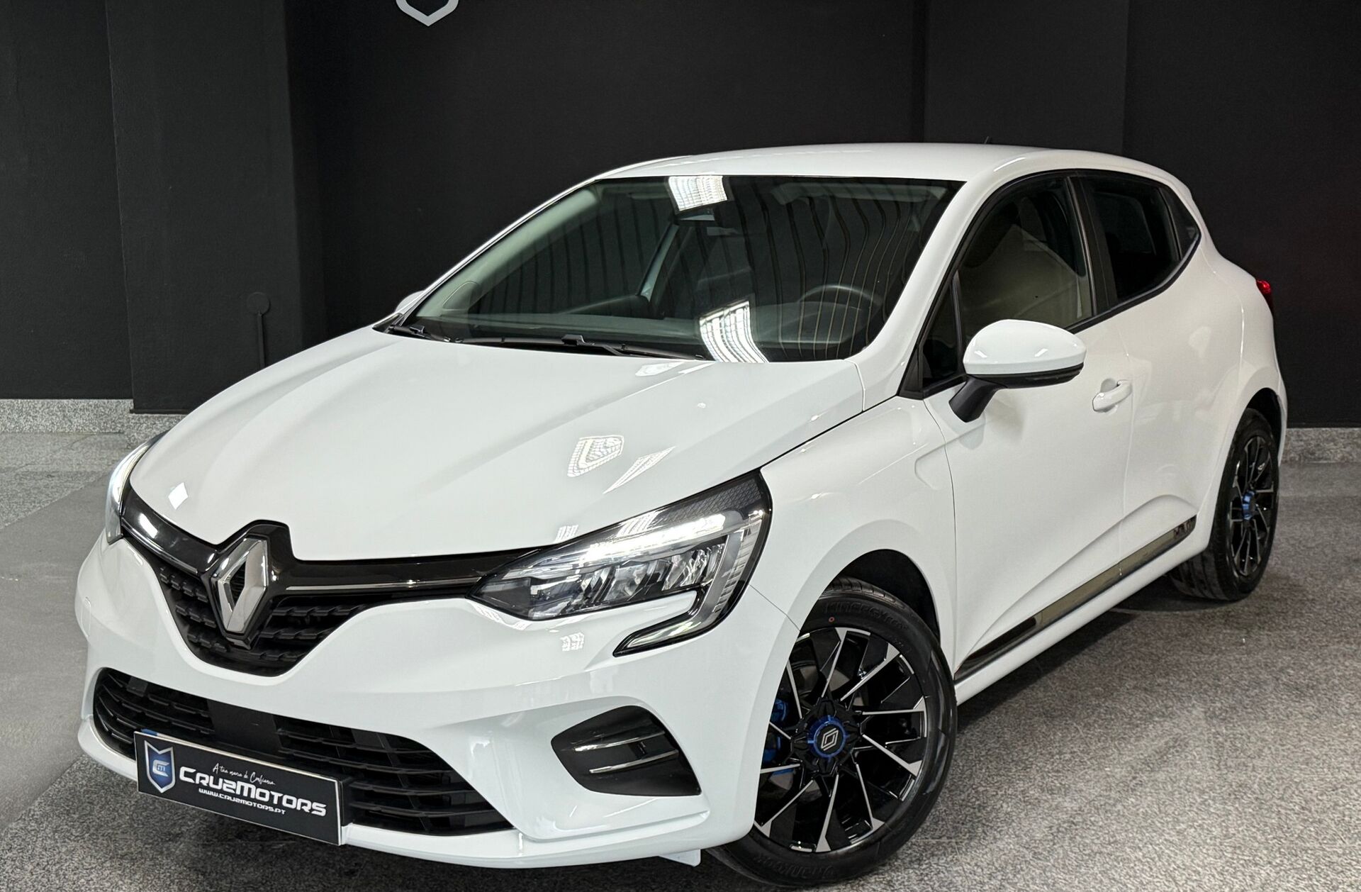 RENAULT Clio 1.0 TCe Intens