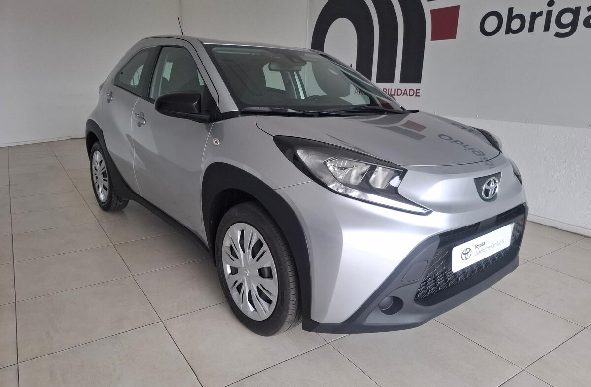 TOYOTA Aygo X 1.0 Play