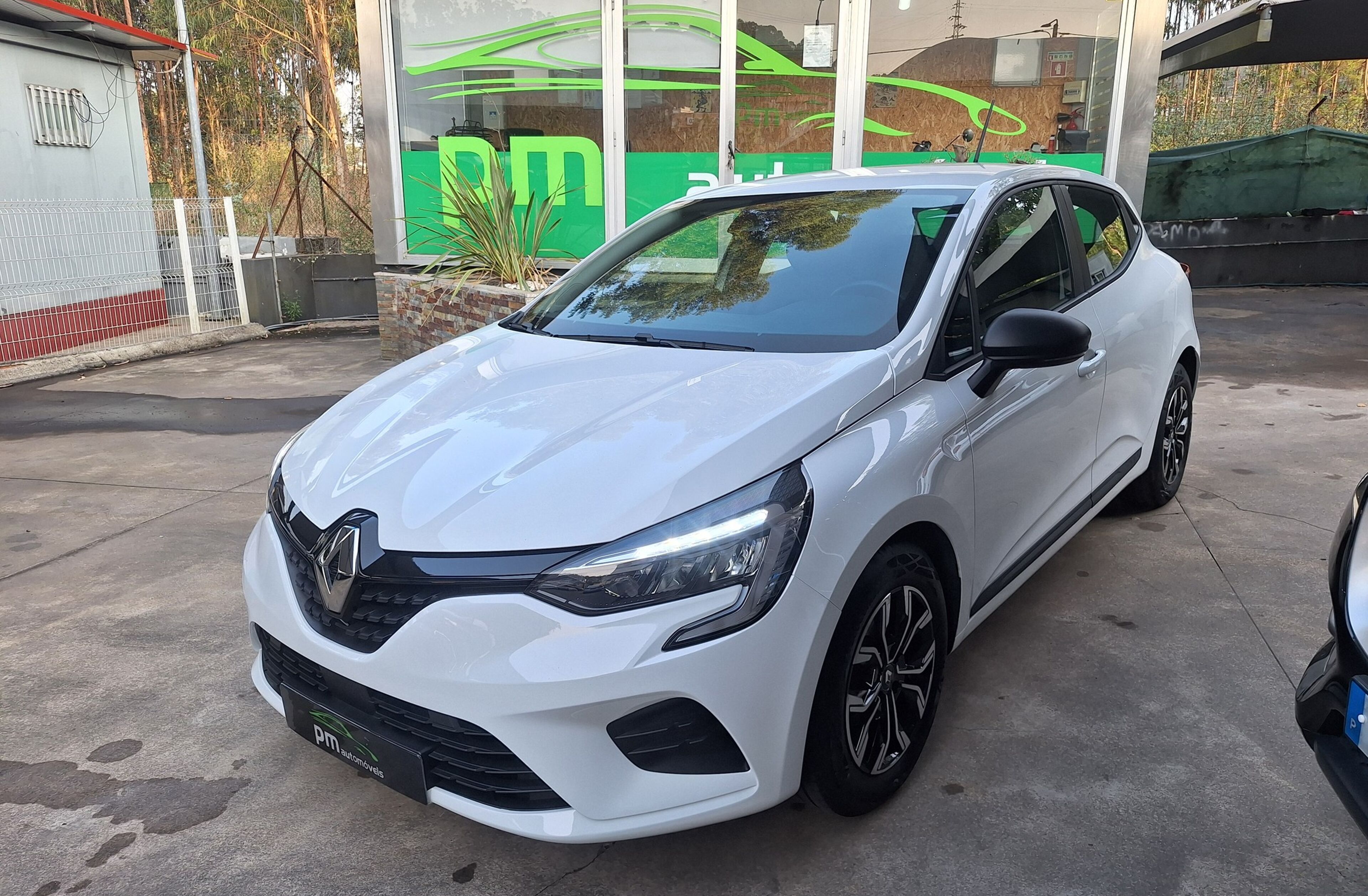 RENAULT Clio 1.0 SCe Zen