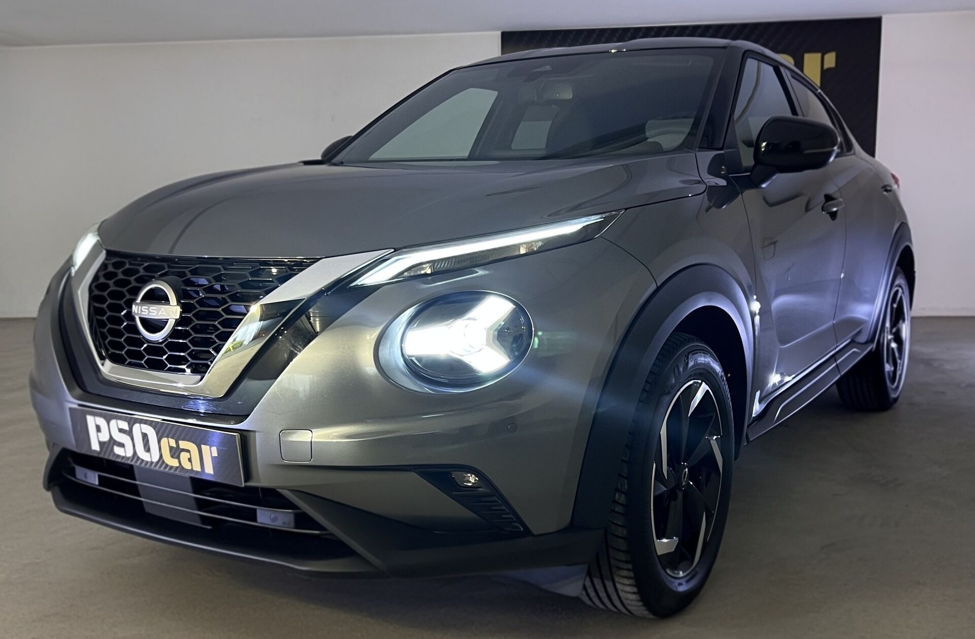 NISSAN Juke 1.0 DIG-T N-Connecta Two Tone DCT