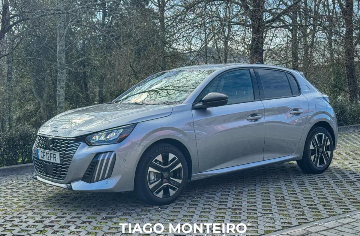 PEUGEOT 208 1.2 PureTech Allure