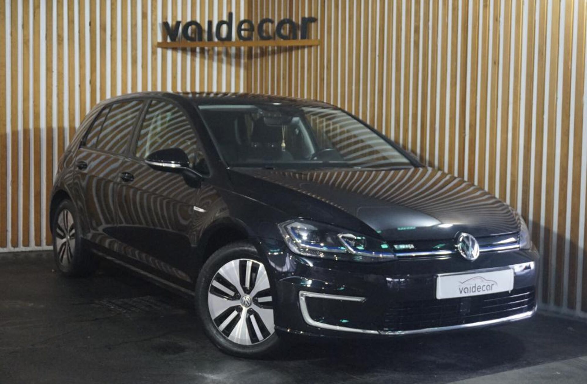 VOLKSWAGEN Golf e- AC/DC