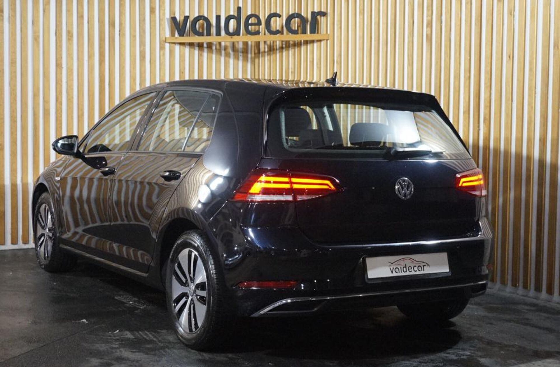 VOLKSWAGEN Golf e- AC/DC