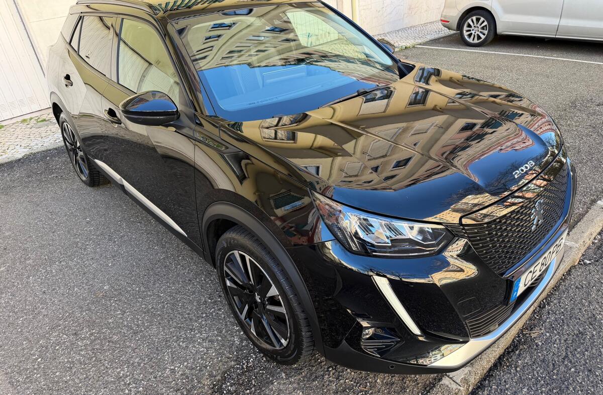 PEUGEOT 2008 e- 50 kWh GT