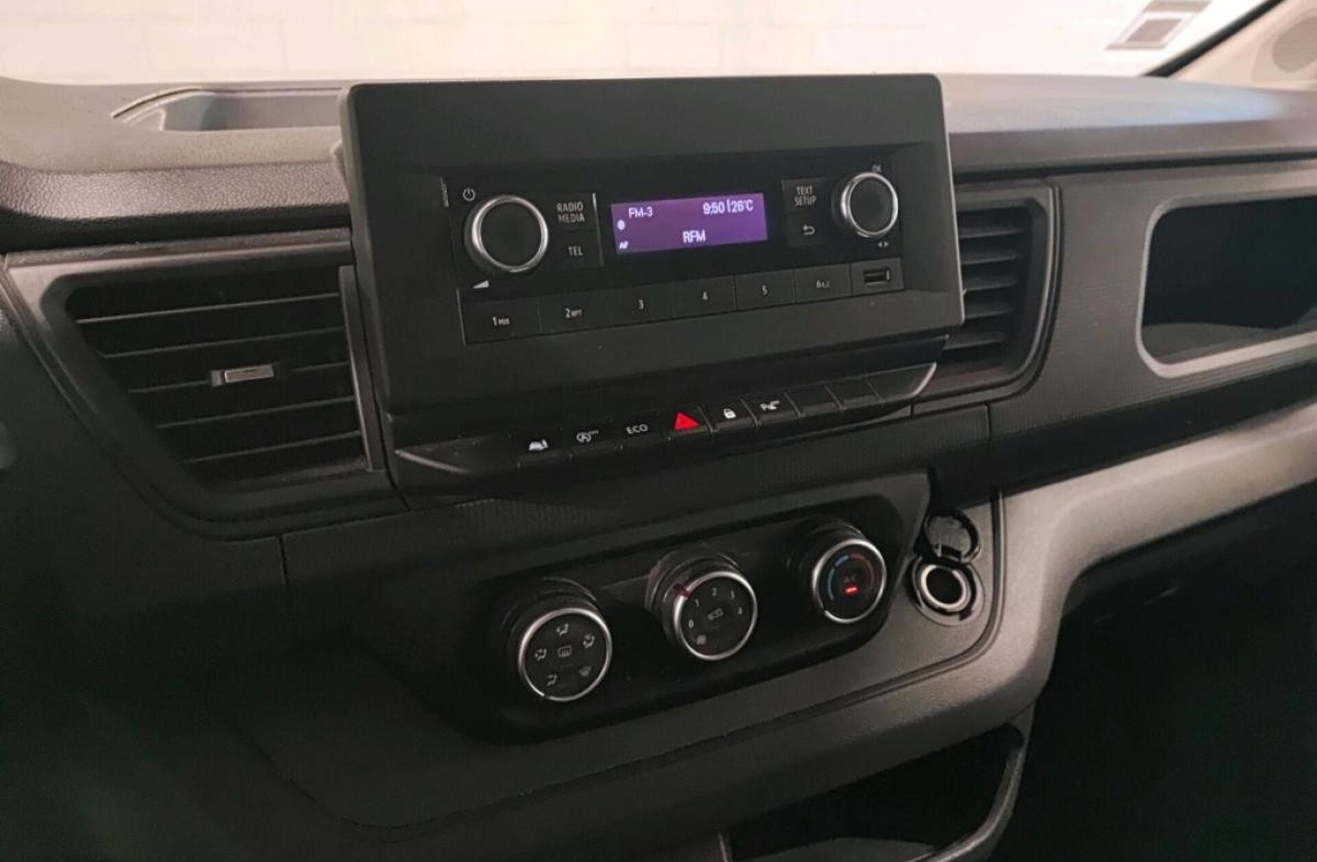 RENAULT Trafic 2.0 Blue dCi L2H2 IP