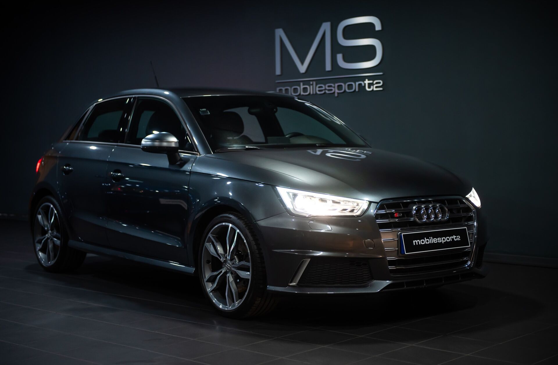 AUDI A1 Sportback quattro 2.0 TFSI