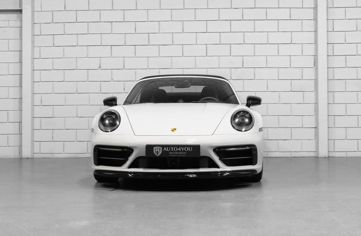 PORSCHE 911 Carrera 4 GTS PDK