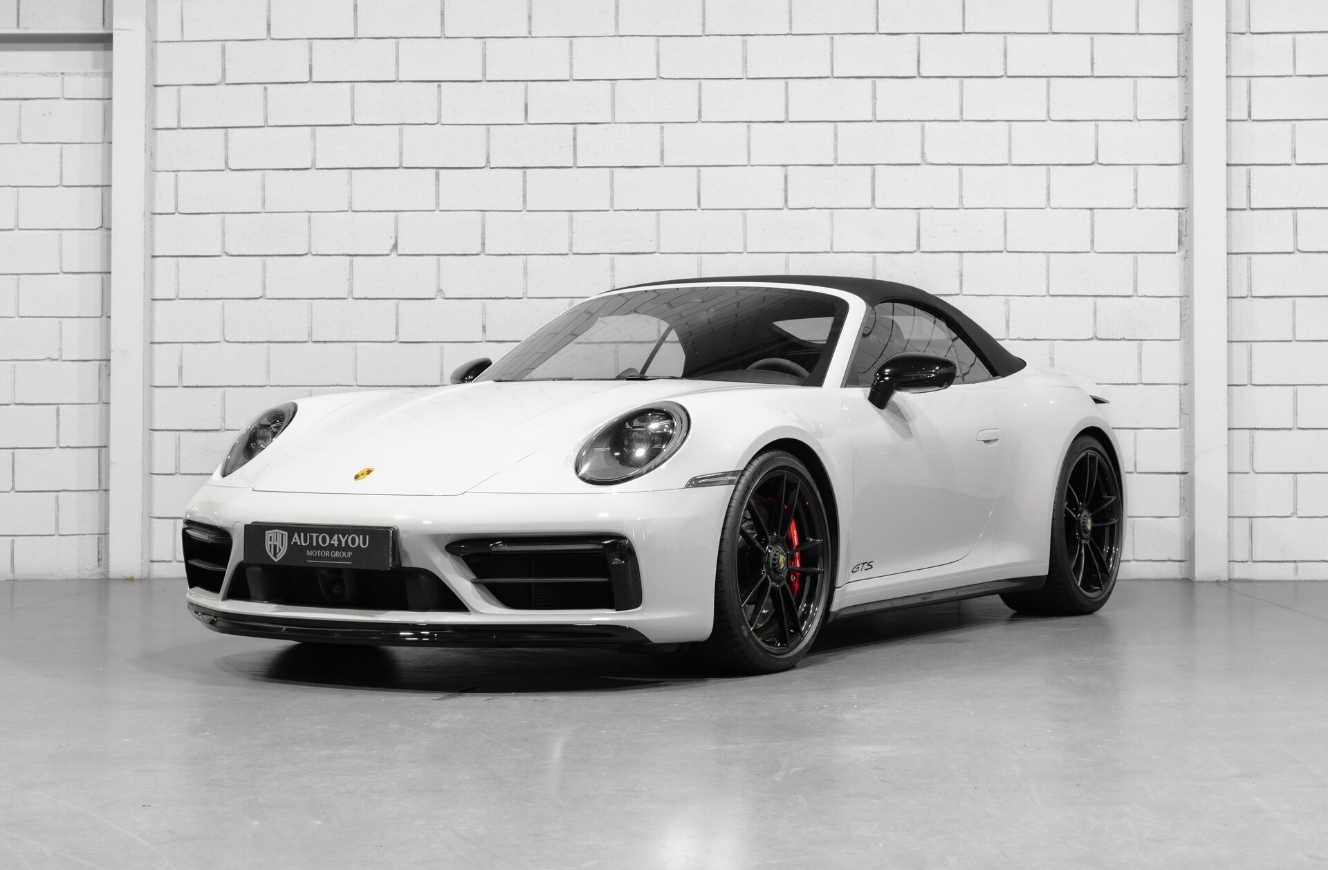 PORSCHE 911 992 Carrera 4 GTS PDK