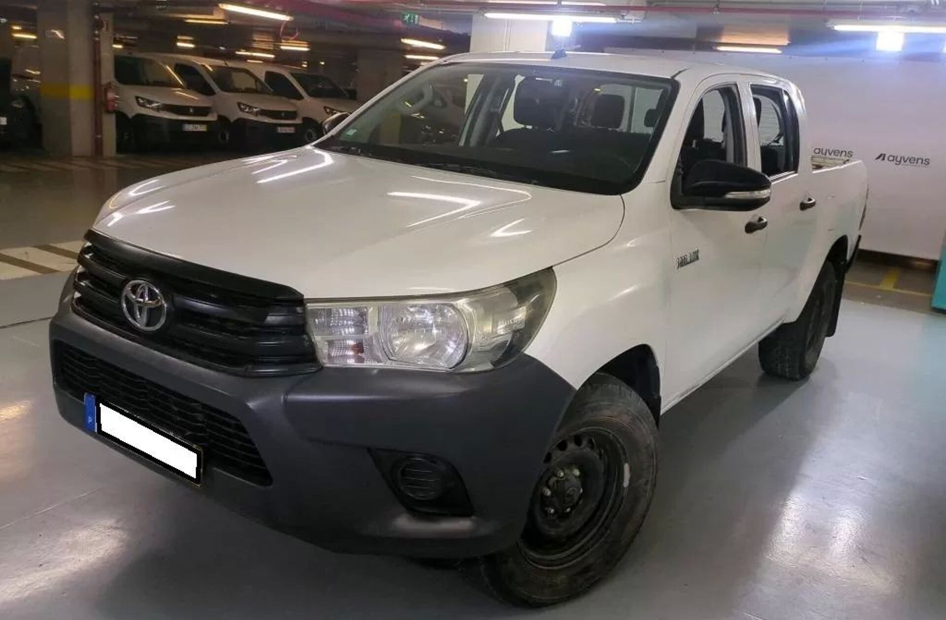 TOYOTA Hilux 2.4 D-4D 4WD CD Tracker