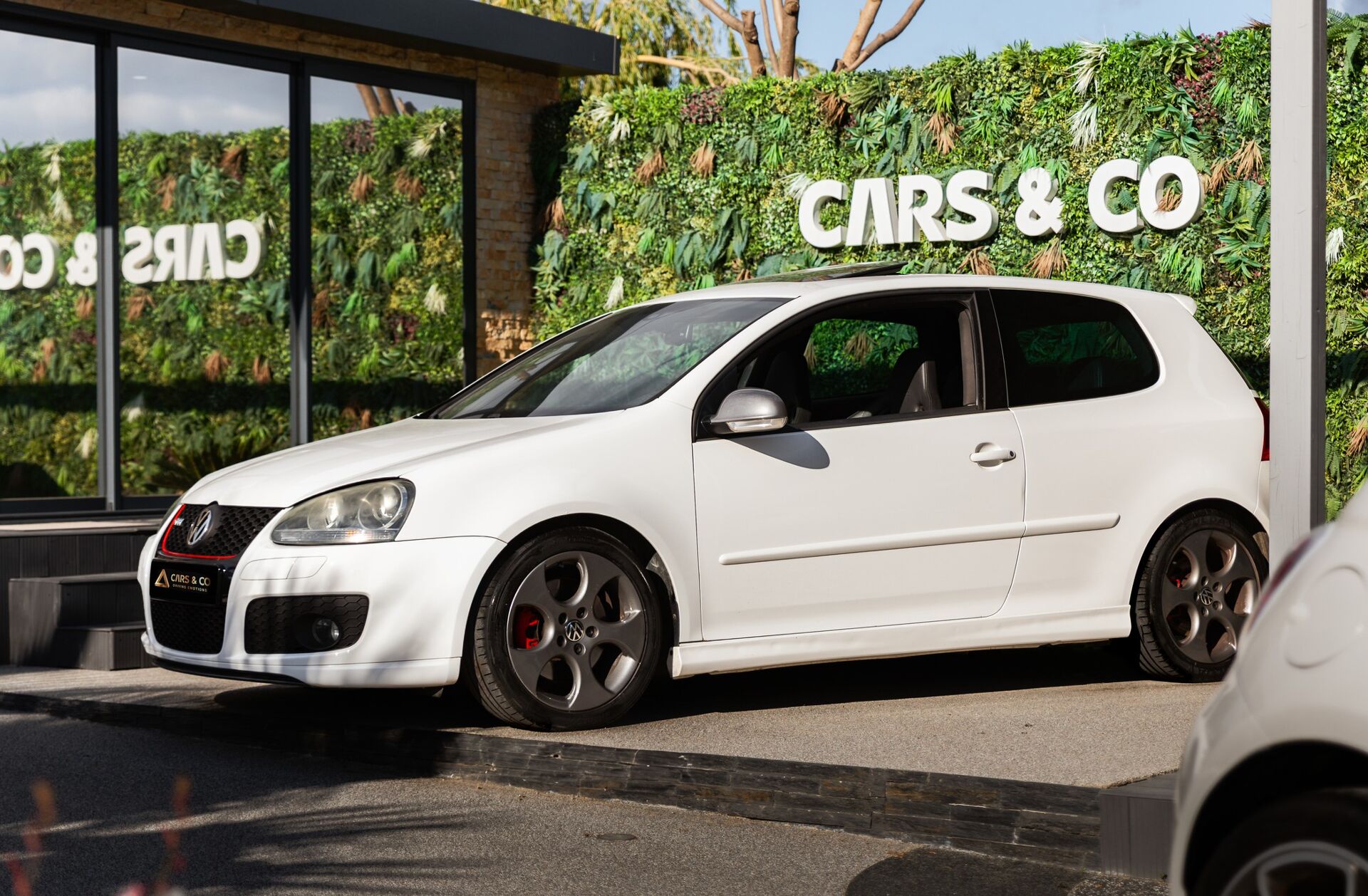 VOLKSWAGEN Golf 2.0 GTi DSG