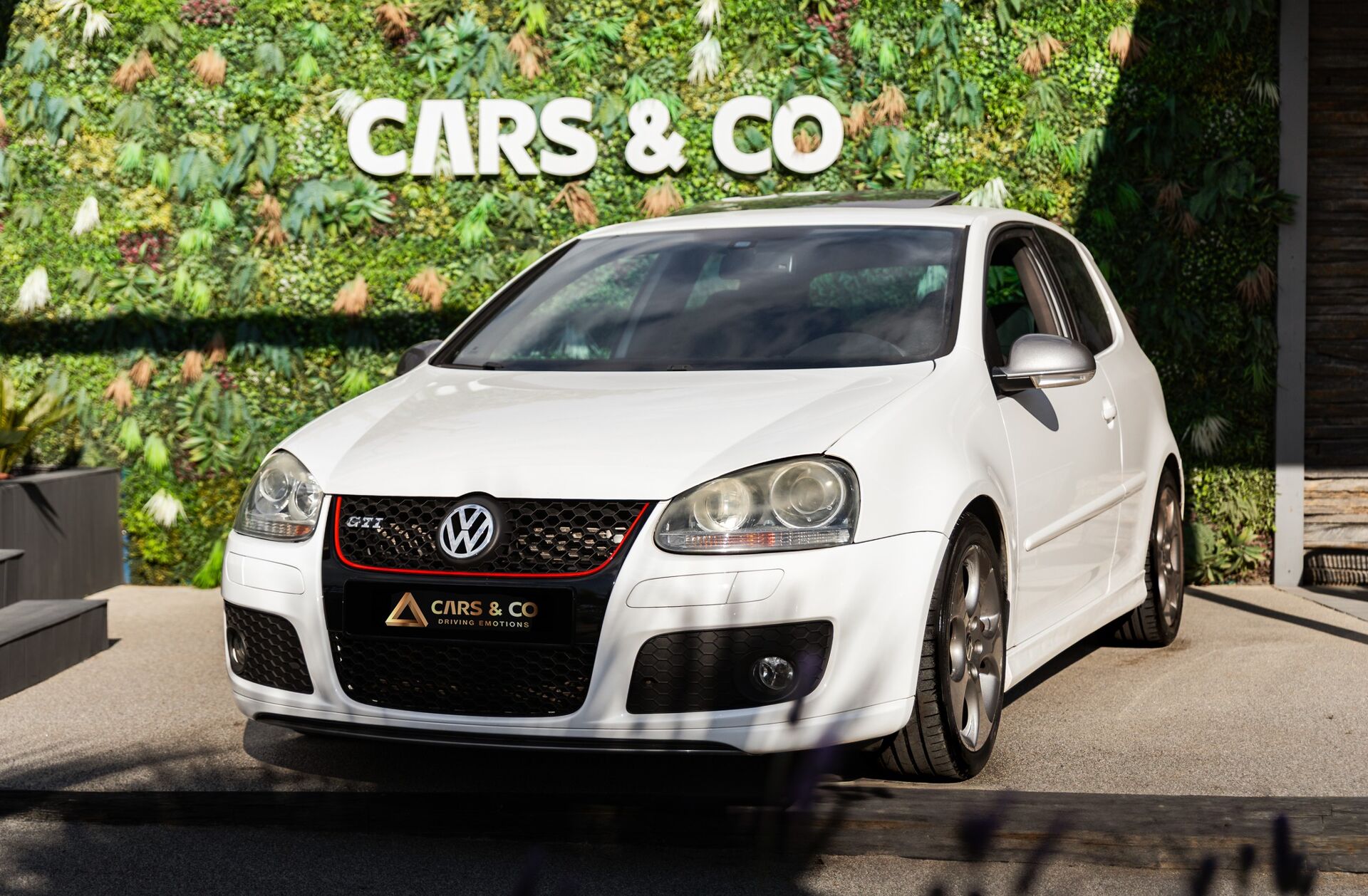 VOLKSWAGEN Golf 2.0 GTi DSG