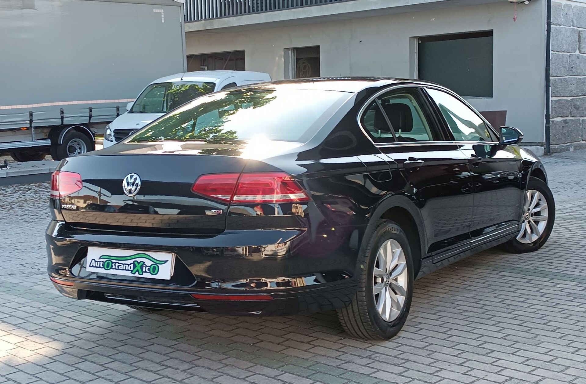 VOLKSWAGEN Passat 1.6 TDi Confortline
