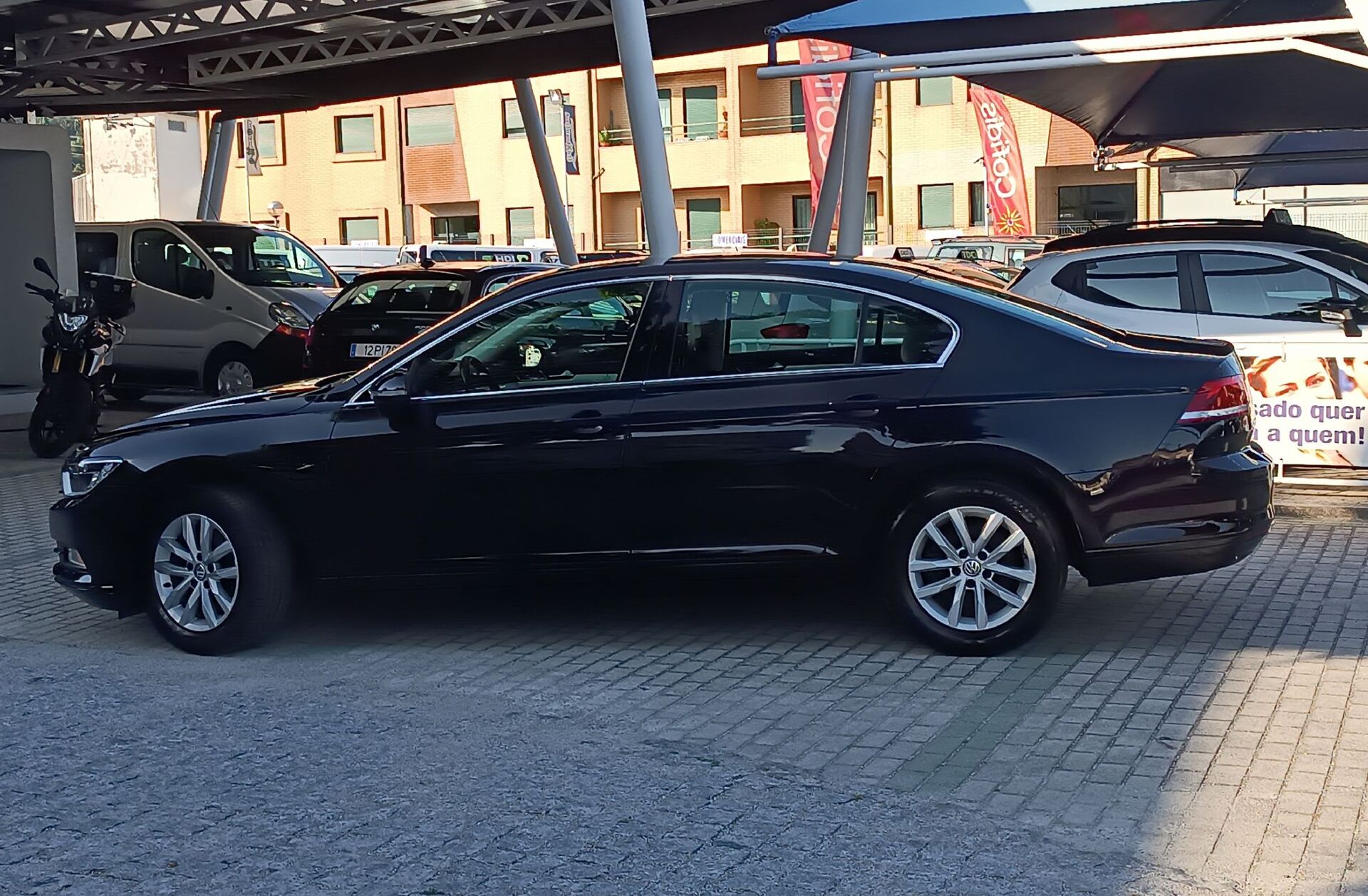 VOLKSWAGEN Passat 1.6 TDi Confortline