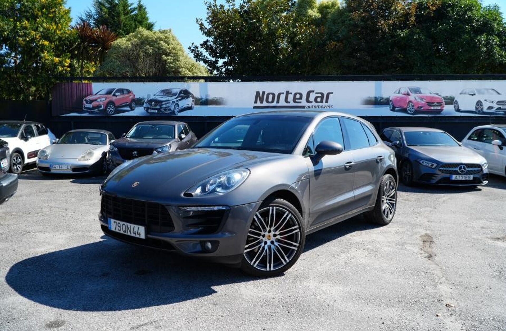 PORSCHE Macan S