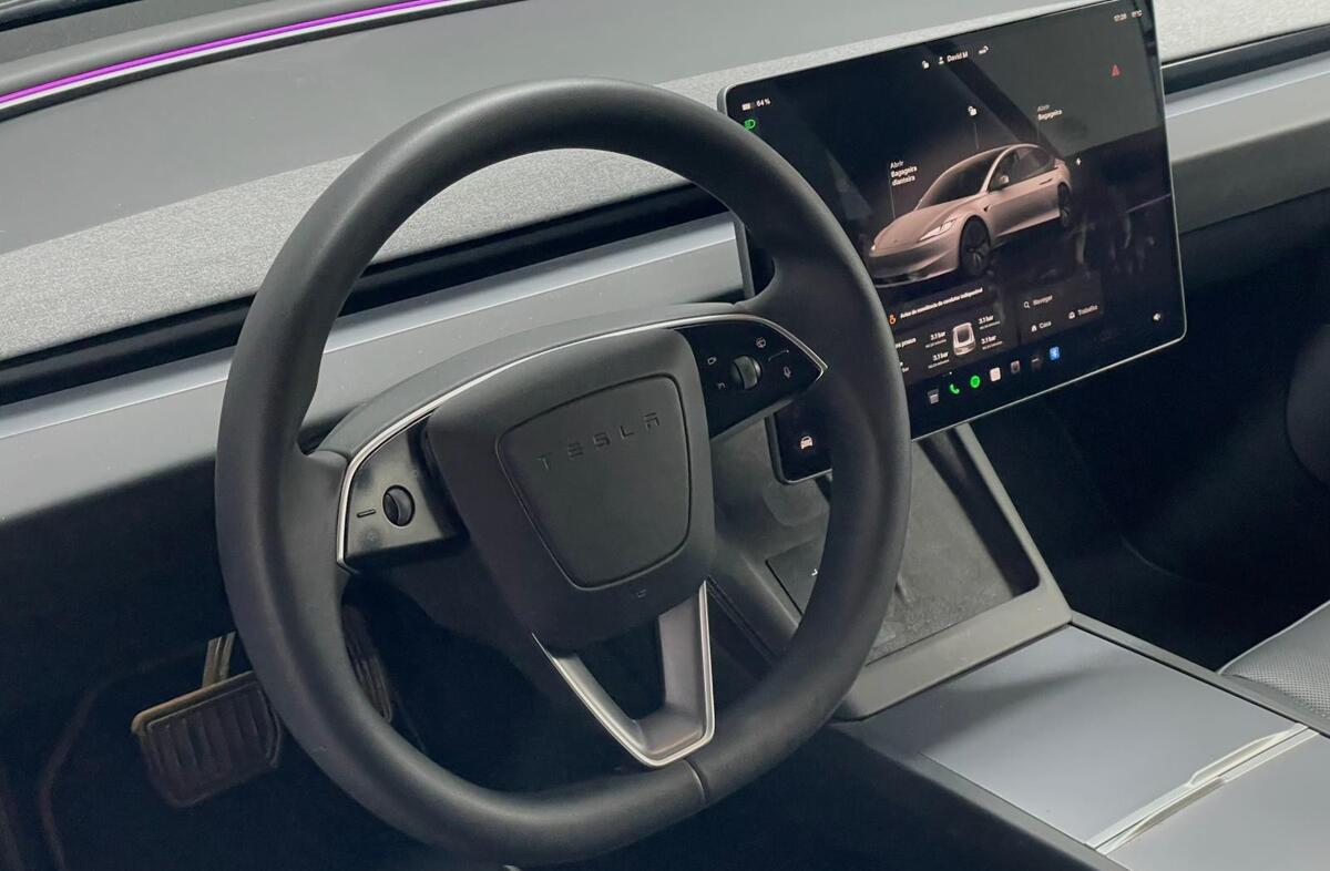 TESLA Model 3 Tração Traseira Premium