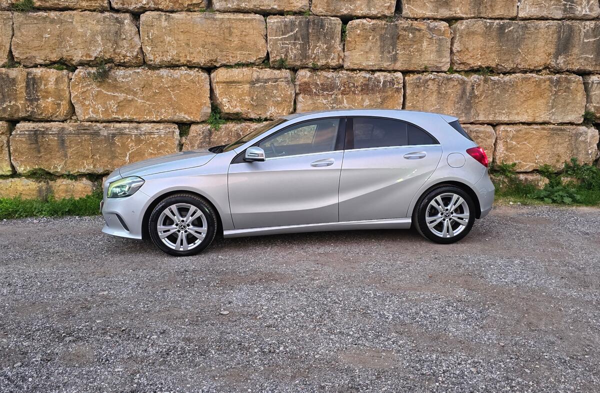 MERCEDES Classe A A 180 d Urban