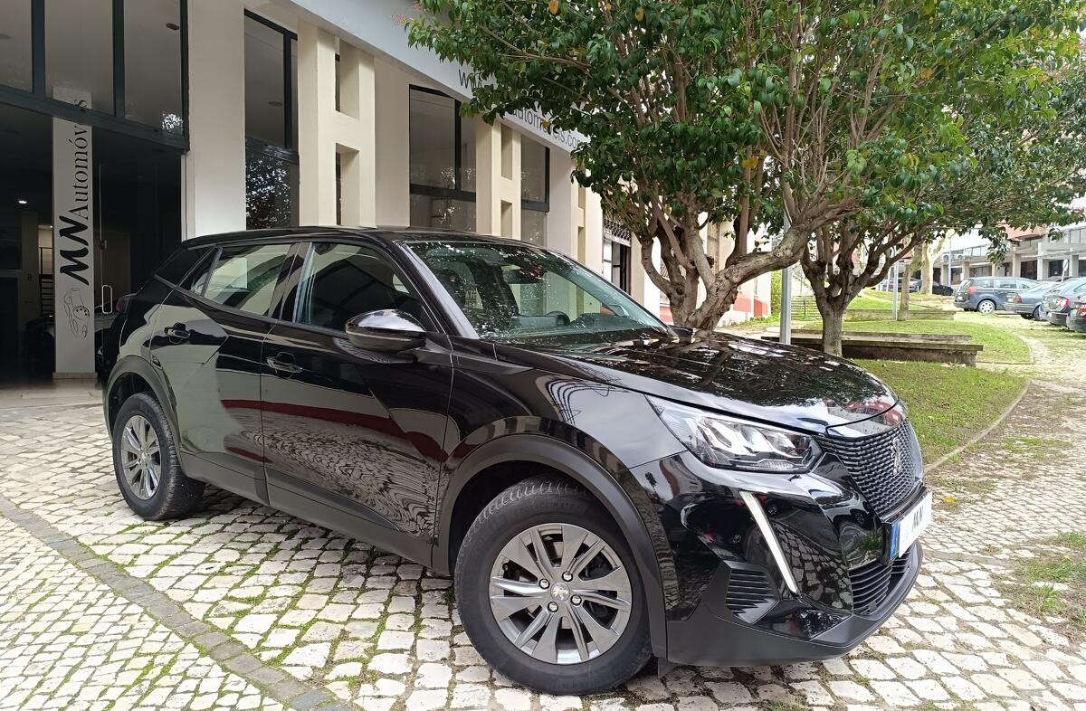 PEUGEOT 2008 1.2 PureTech Active