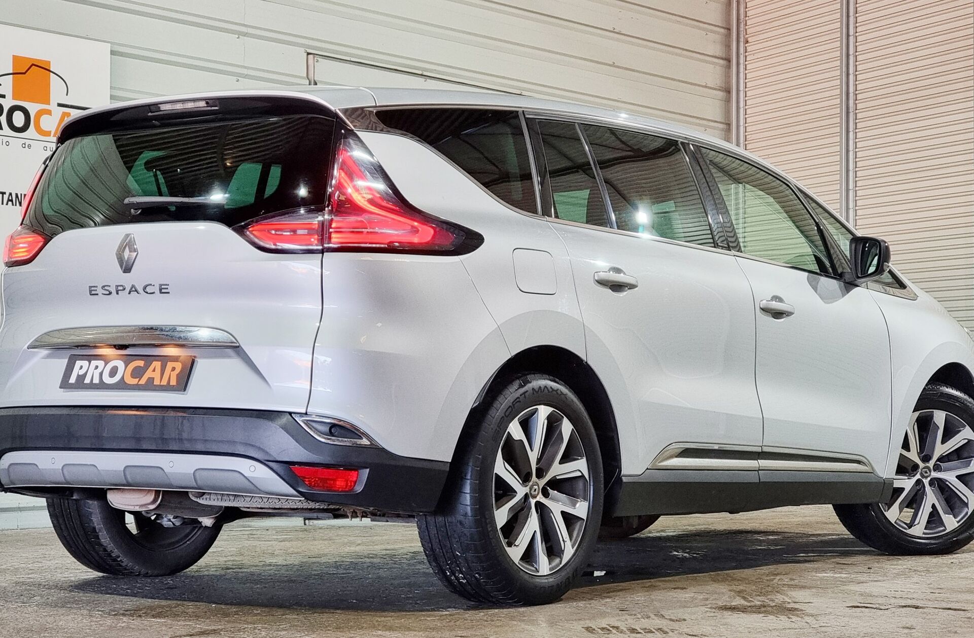 RENAULT Espace 1.6 dCi Zen EDC